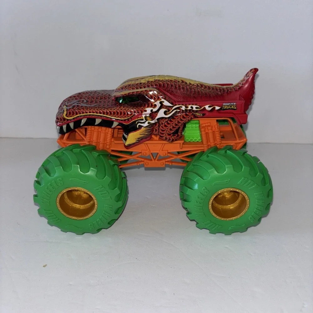 MEGA-WREX Dragon MONSTER TRUCK RARE Red With Green Tires 2020 Hot Wheels